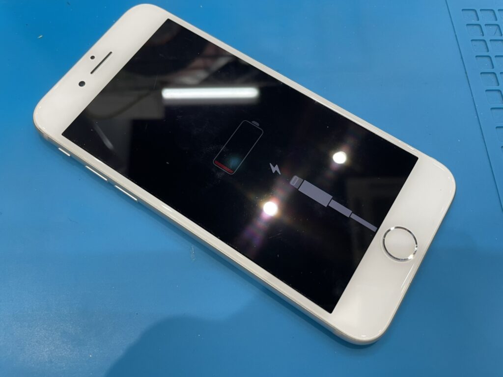 iPhone8 バッテリー交換