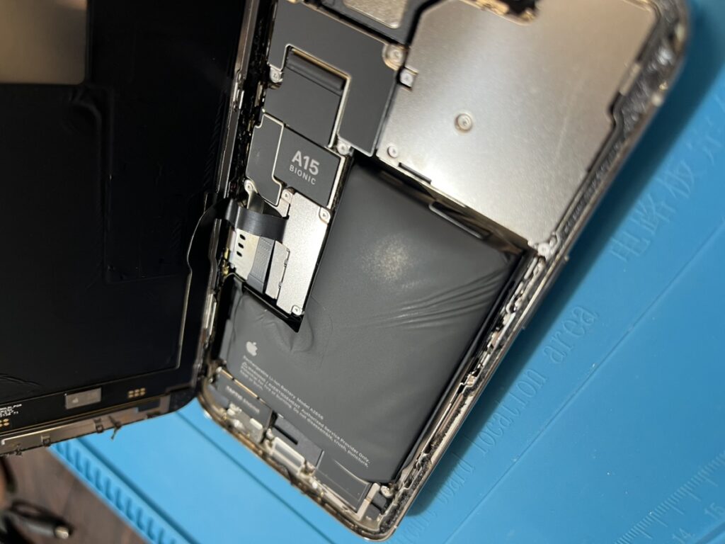 バッテリー膨張